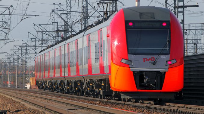 Ýëåêòðè÷êà Siemens Desiro RUS "Ëàñòî÷êà"