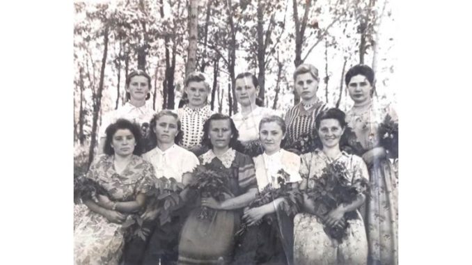 Фото_в_роще_недалеко_от_больницы_1957_год
