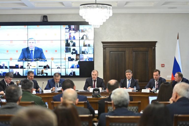На заседании АТК обсудили ключевые вопросы безопасности в праздничные дни в Адыгее