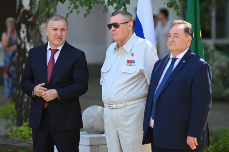 Полпред Президента РФ в ЮФО  и  Глава Адыгеи поздравили первокурсников АГУ с началом учебного года
