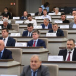 Правительство Адыгеи рассмотрело вопросы госзакупок и стоимость жилья для детей-сирот