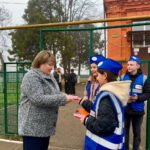 Школьникам и родителям напомнили о безопасности на дороге