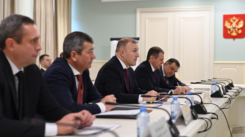 Глава Адыгеи принял участие в приеме граждан, проведенном Полпредом в ЮФО