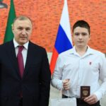 Глава Адыгеи вручил паспорта юным жителям республики