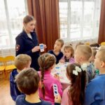 Воспитанникам детского сада рассказали о правилах безопасности на дороге