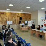 Старшеклассники гиагинской школы № 4 узнали об избирательном праве