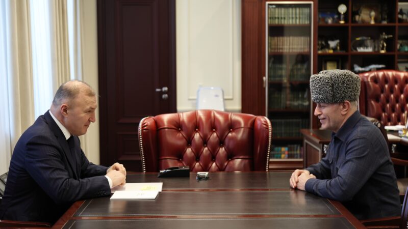 В преддверии Ураза-байрама Глава  Адыгеи встретился с муфтием ДУМ Адыгеи и Краснодарского края