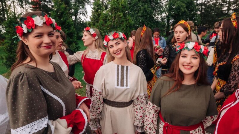 Жители Гиагинского района могут подать  заявку на участие в  тематических заездах Всероссийского проекта «Истоки.Школа»