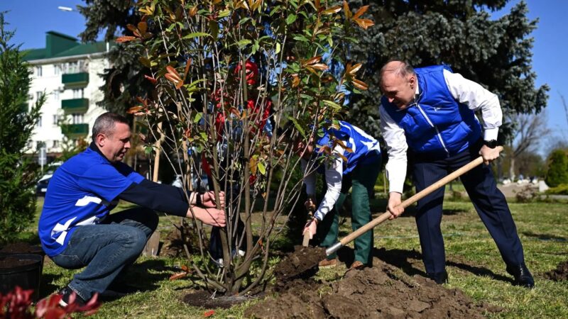 В столице Адыгеи и в станице Гиагинской  под эгидой партии «Единая Россия» состоялось экологическое мероприятие