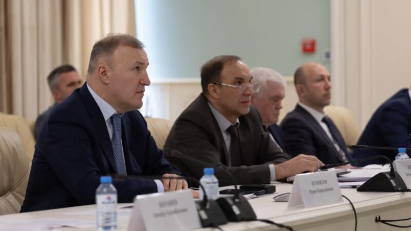 Глава Адыгеи принял участие заседании коллегии Минстроя РФ и комиссии Госсовета РФ